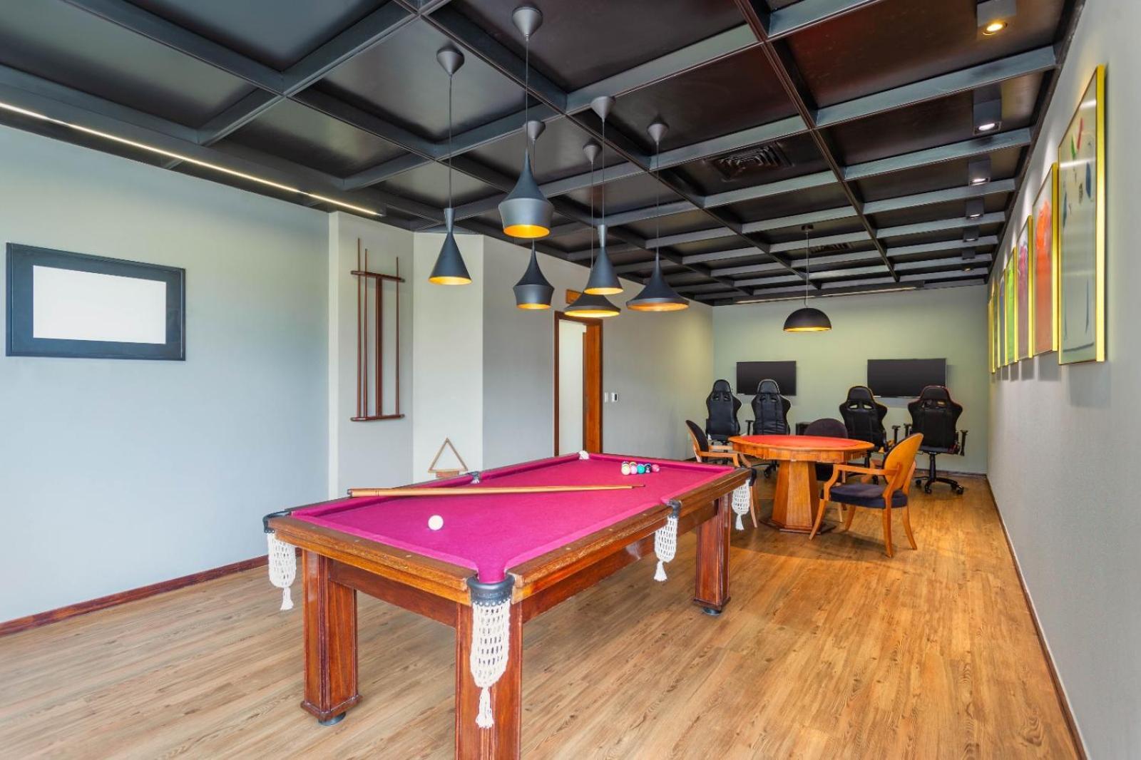 Ouro Minas Hotel Belo Horizonte, Dolce By Wyndham Kültér fotó The pool table at the office
