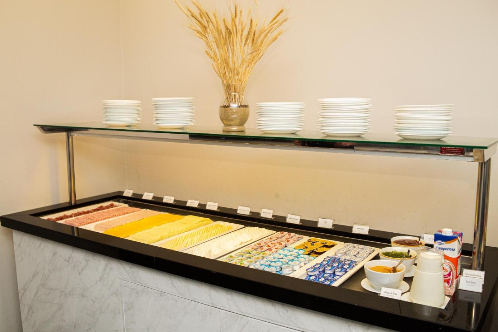 Ouro Minas Hotel Belo Horizonte, Dolce By Wyndham Kültér fotó A salad bar
